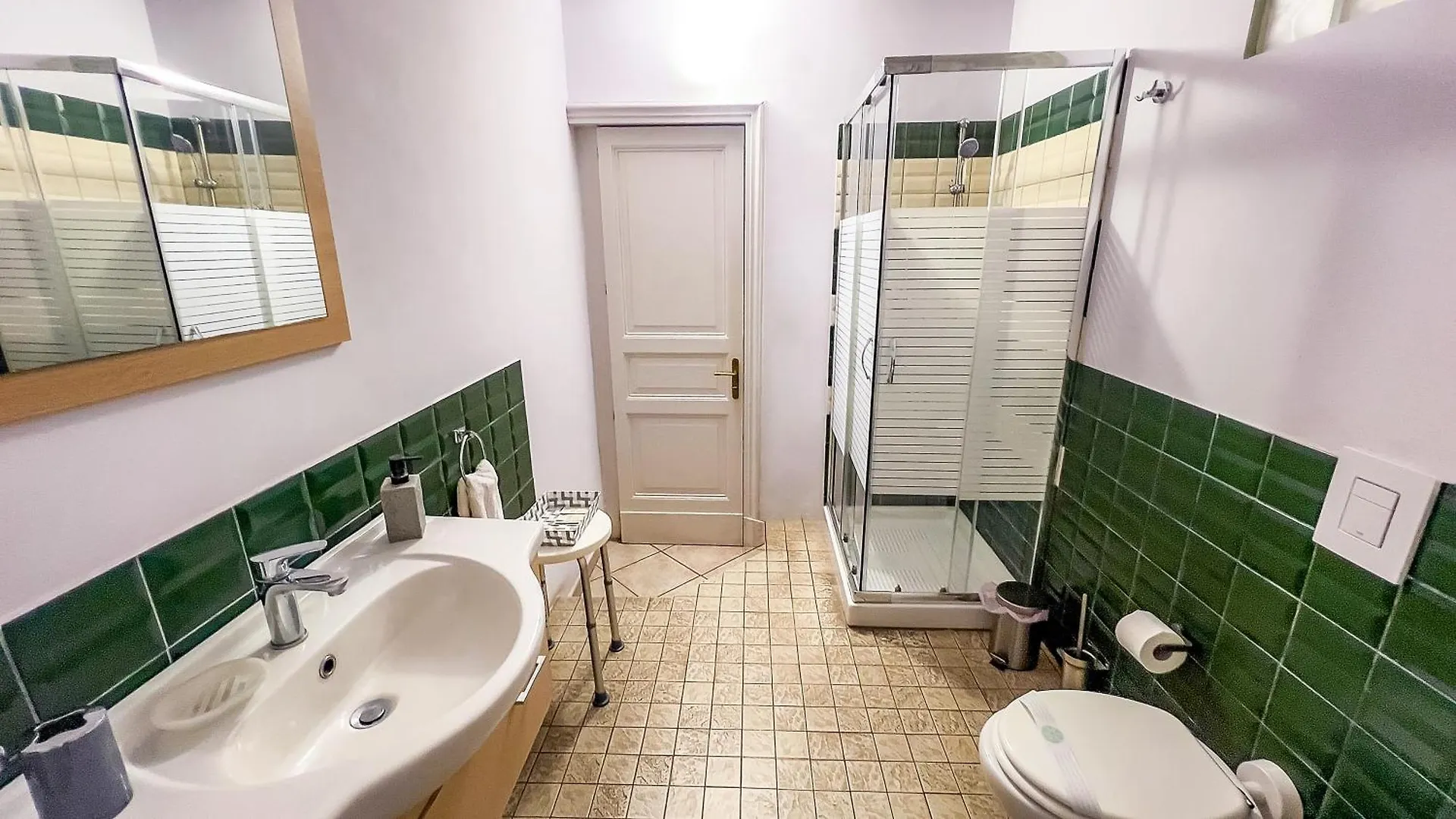 Promenade B&B Catânia Alojamento de Acomodação e Pequeno-almoço