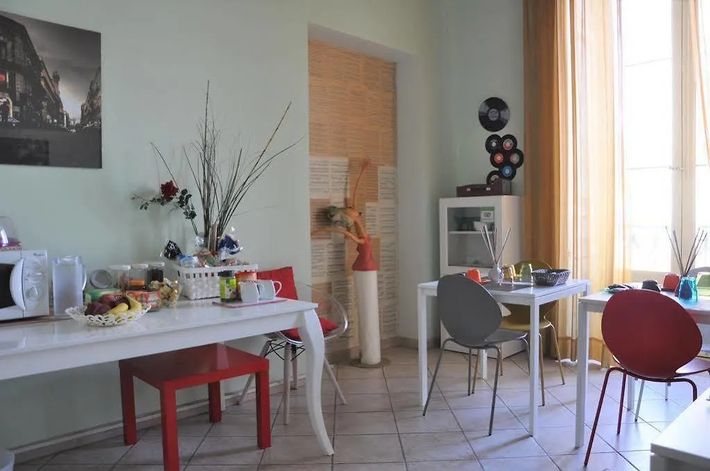 Promenade B&B Catânia Alojamento de Acomodação e Pequeno-almoço